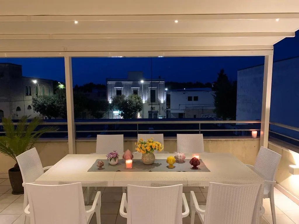 Roomy Apartment With Terrace & Parking Lecce